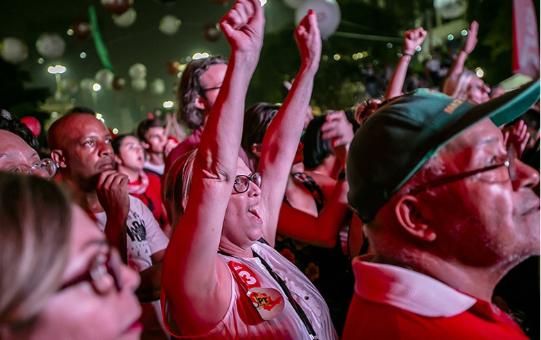 Movimentos sociais e sindical anunciam que não reconhecerão governo Temer