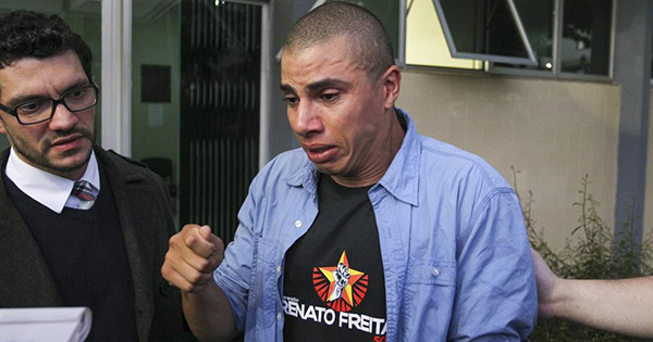 Advogado negro é preso por desacato e denuncia agressões e injúria racial