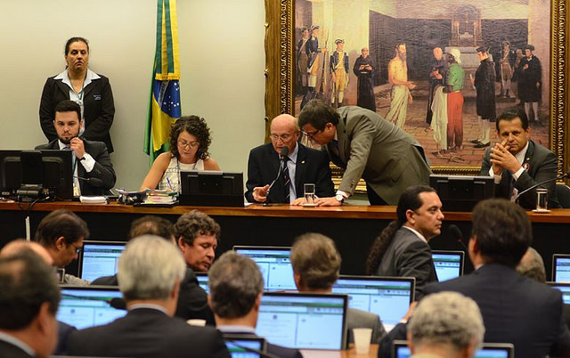 Pressa com reforma da Previdência é dívida com patrocinadores do impeachment