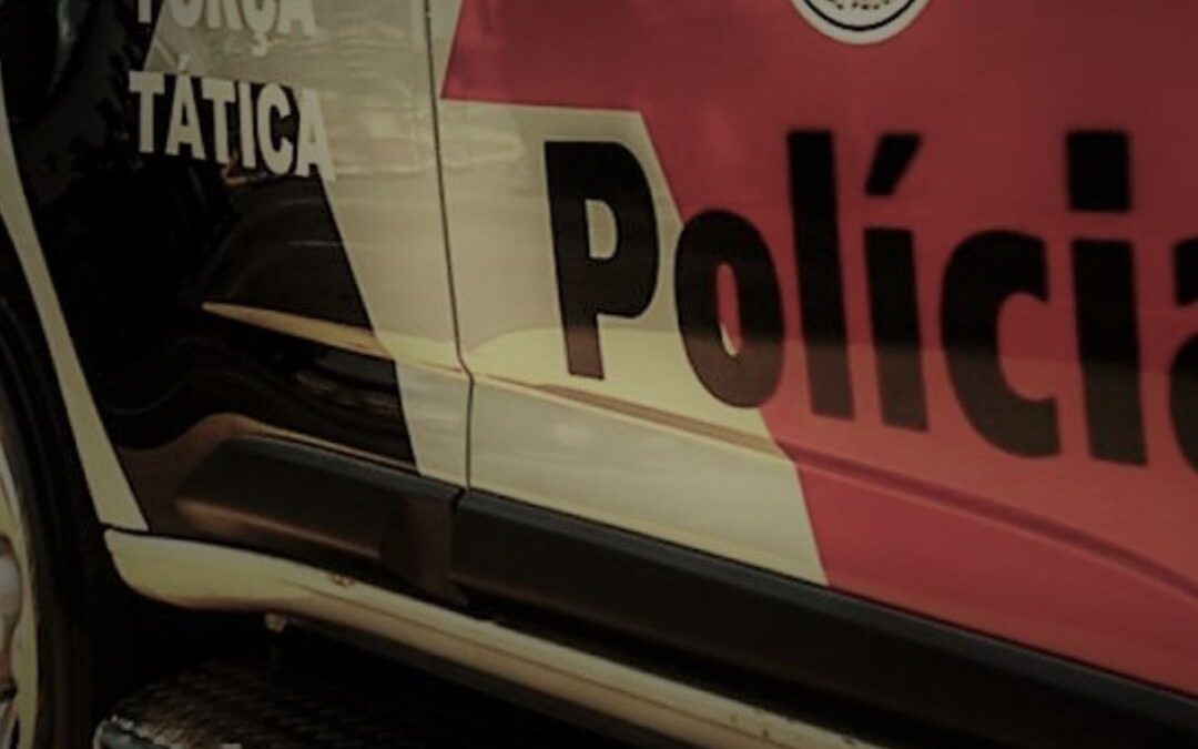 OS ARROUBOS AUTORITÁRIOS E GOLPISTAS DE ALGUNS POLICIAIS PRECISAM SER ENFRENTADOS